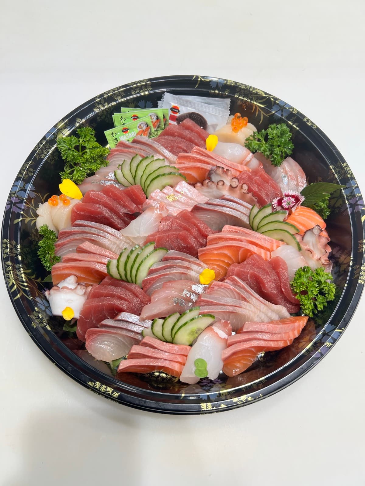 Medium Sashimi Platter (3-4 pax)