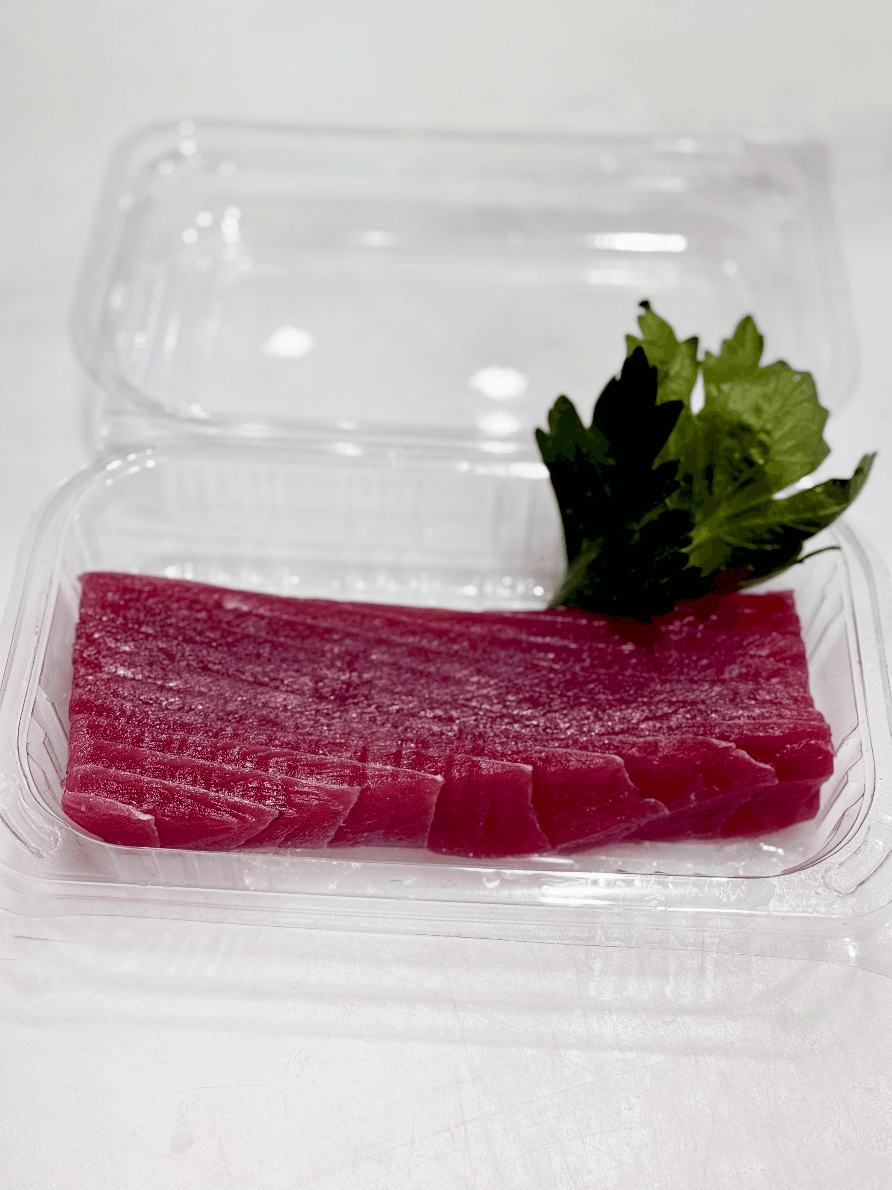 Yellow fin tuna sashimi 200g block